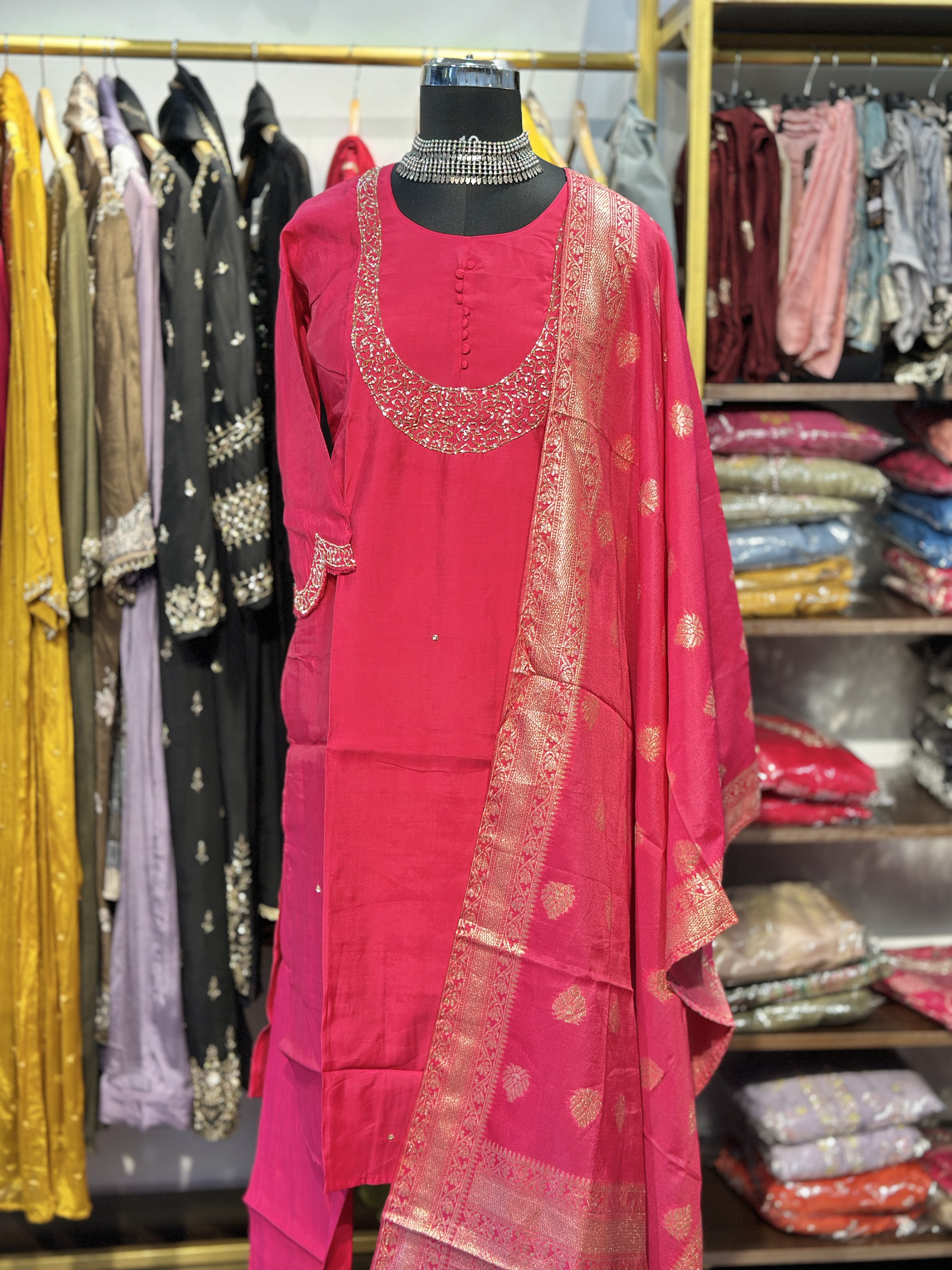 Roman silk suit