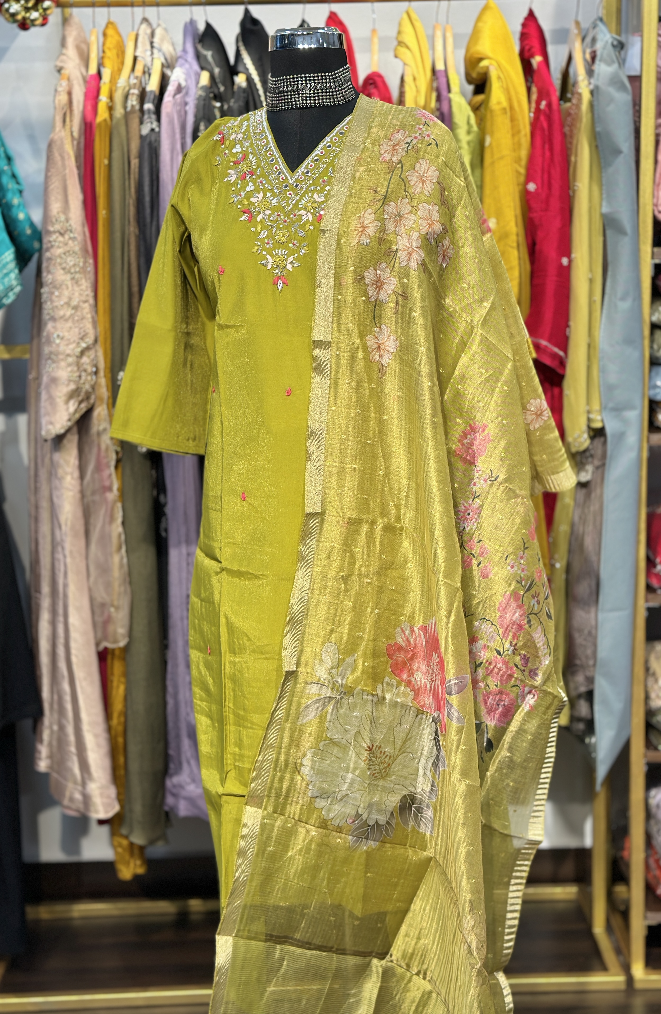 Roman silk suit