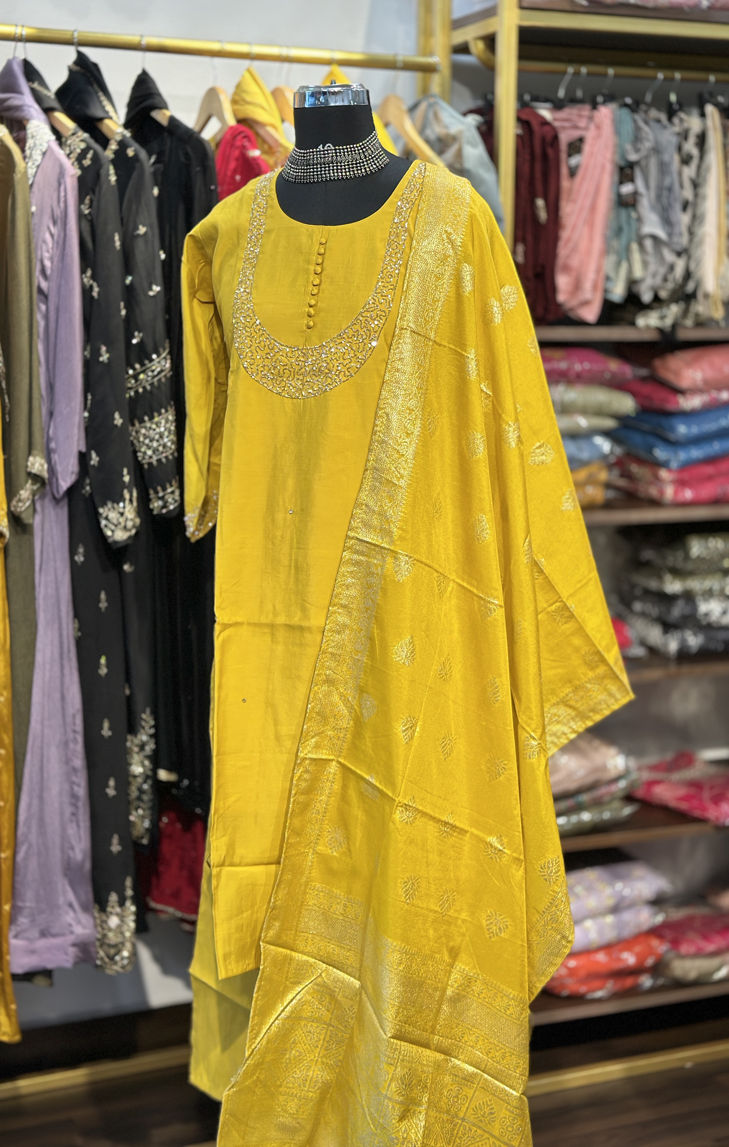 Roman silk suit